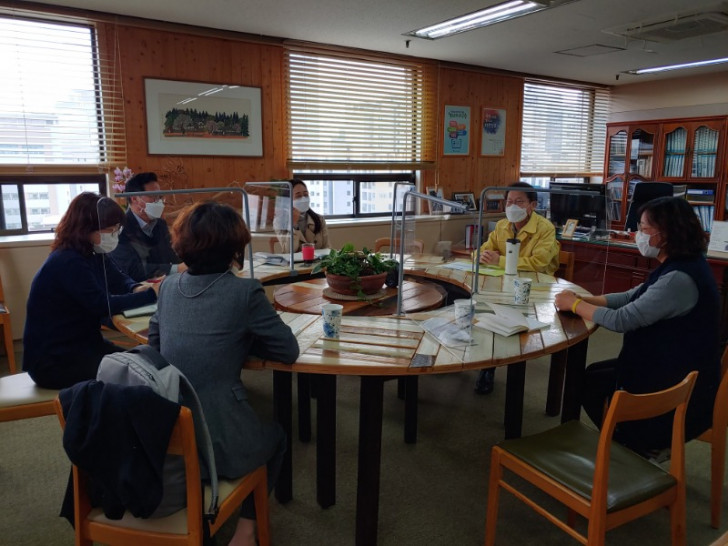 서울시교육청조희연교육감 간담회(21.03.15).jpg